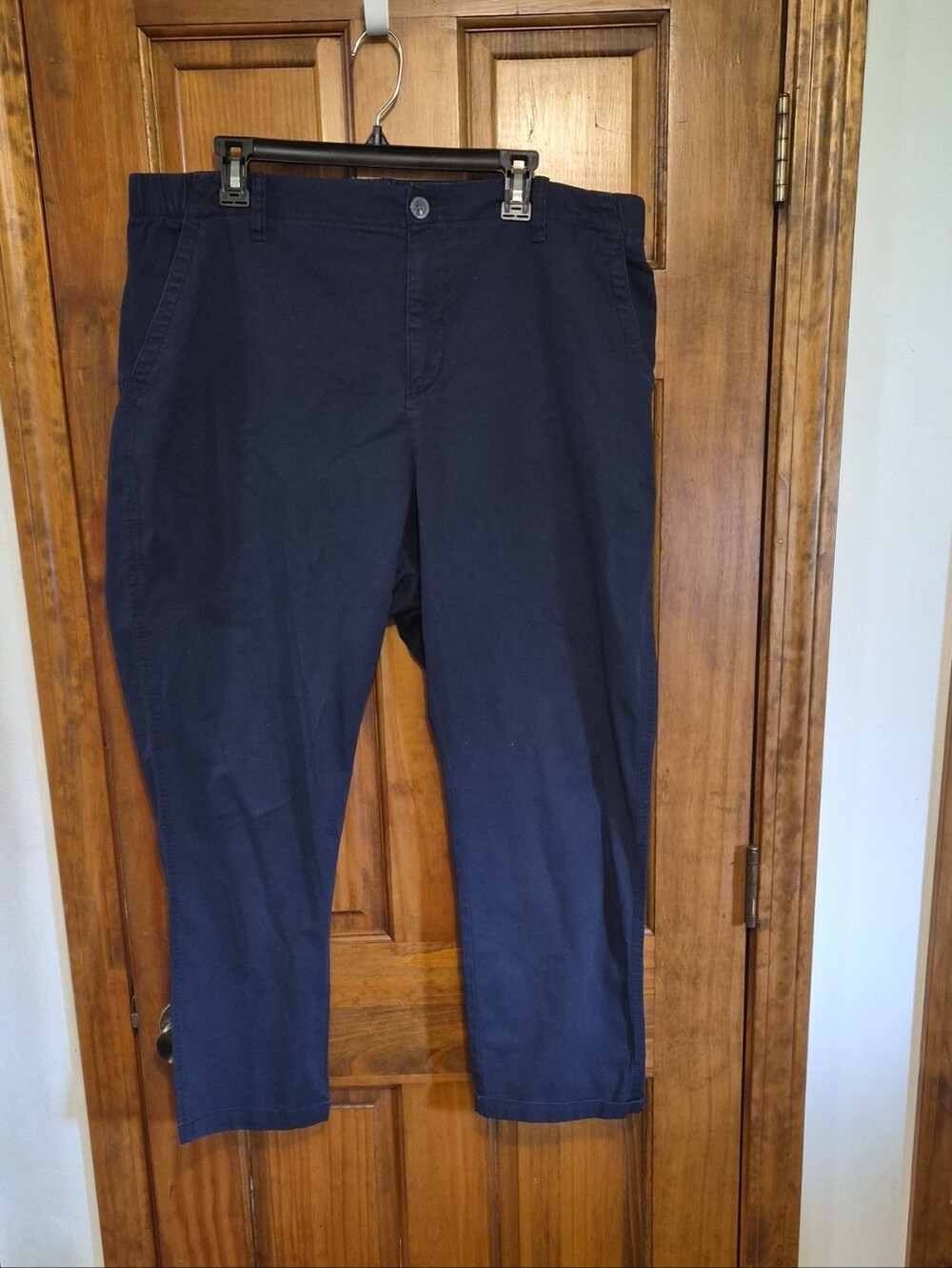 Old Navy Women's Navy Straight-Leg Chinos